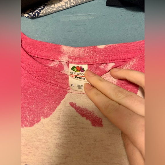 Bright pink graphic bleach tee. 💕👸🏻 - Picture 2 of 3